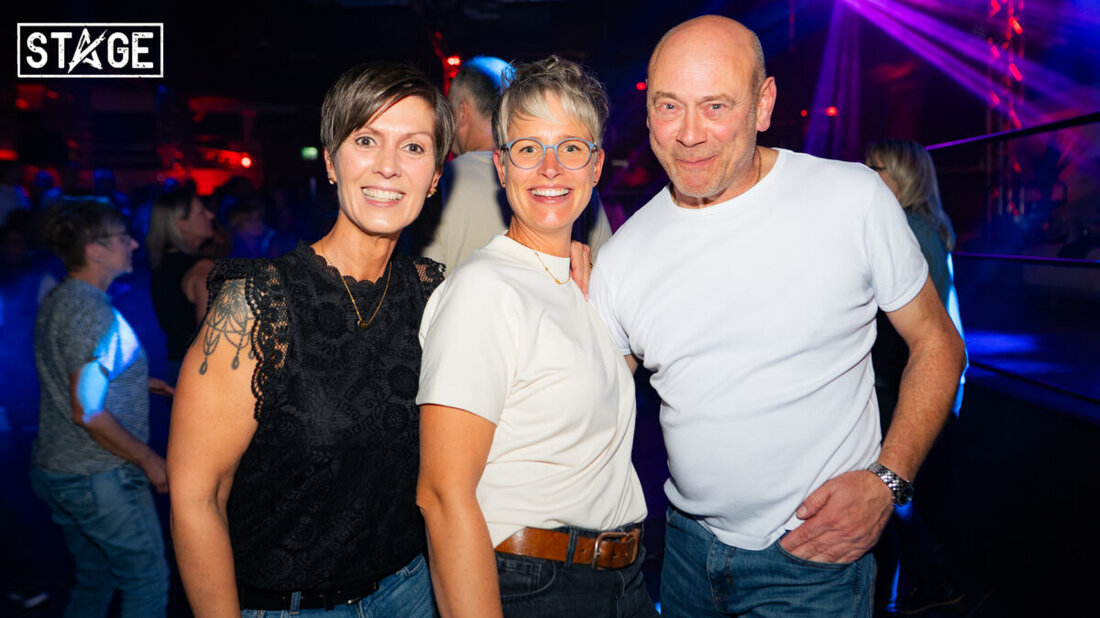 Weiden. Die Ü30-Party im The Stage füllte drei Areas und bot mit DJs Tom Larusso und Jochen sowie einer Rock-Area beste Stimmung und Tanzlaune.