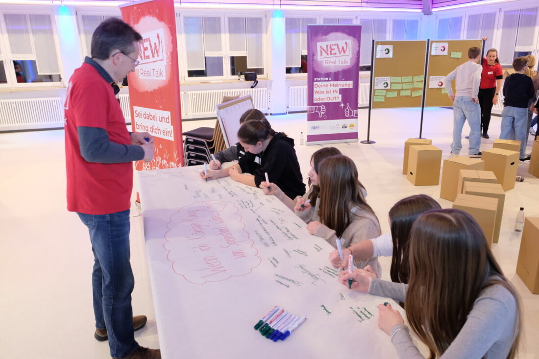 Speinshart. Jugendliche teilen diverse Verbesserungsvorschläge für das Gemeindeleben, während der Gemeinderat die Umsetzbarkeit prüft. Einige Projekte, wie Kino- und Disco-Abende, werden als realistisch betrachtet.