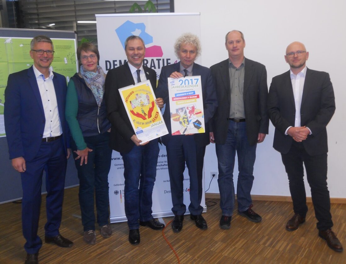 Tirschenreuth. Ein sehenswerter Wandkalender ist aus den Gewinnerplakaten des Wettbewerbs des Kreisjugendrings Tirschenreuth entstanden. Dieses Jahr ging es im Wettbewerb darum, demokratische und menschliche Werte in den Vordergrund zu stellen. [&hellip;]