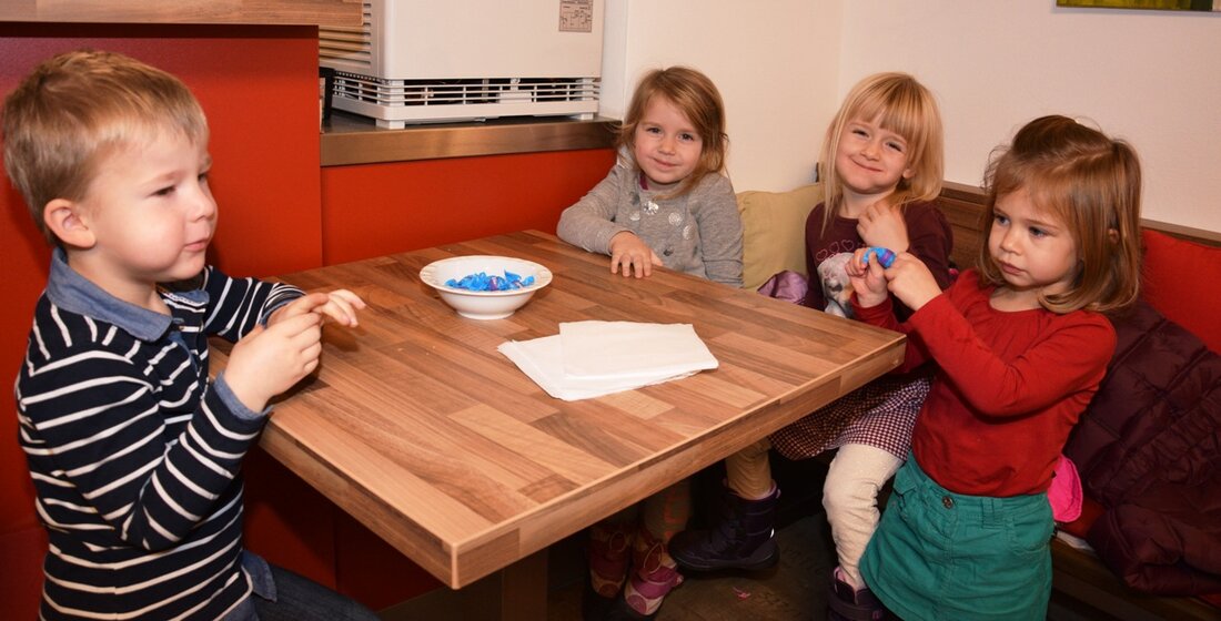 Waldthurn. Karl und Gabi Winkler, die Pächter des Lokals im Gesundheitszentrum möchten sich, gerade in der Vorweihnachtszeit, mehr in der Gemeinde engagieren. Deshalb setzte Winkler eine Idee, die ihm schon [&hellip;]