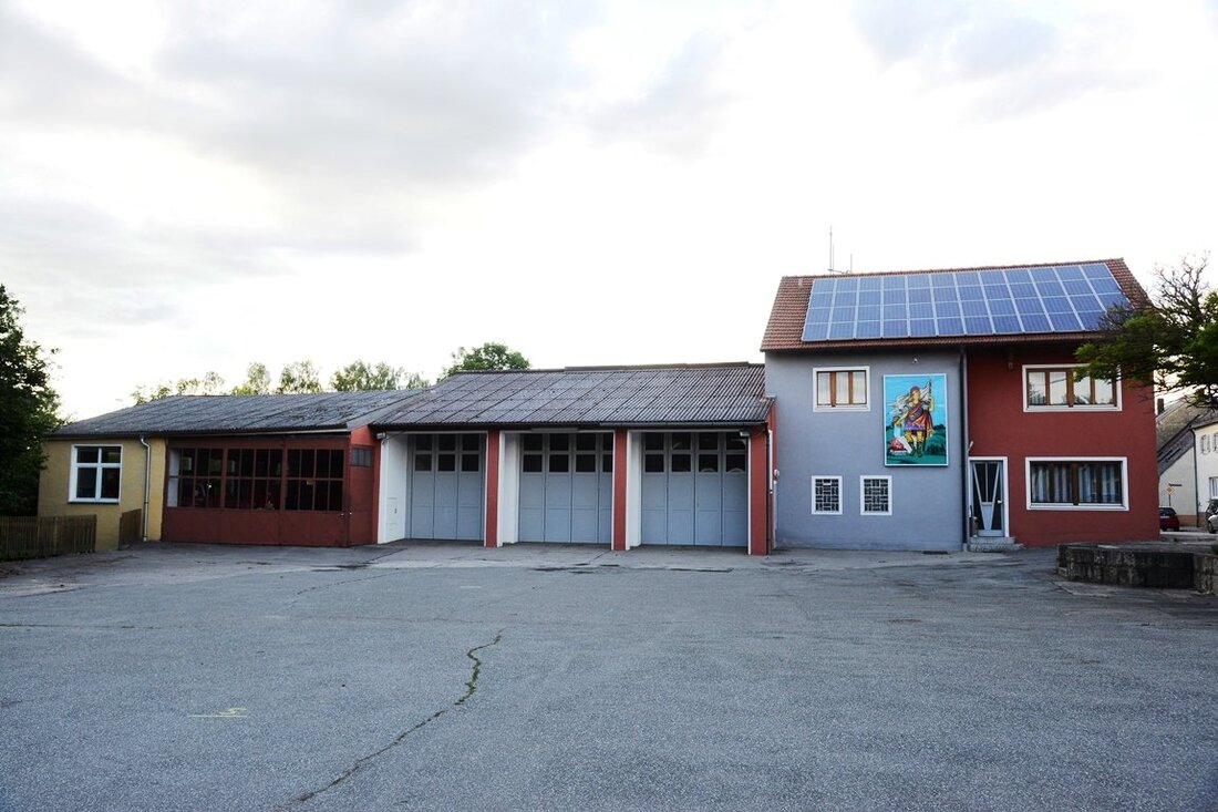 Eslarn. Der Marktgemeinderat Eslarn macht Nägel mit Köpfen und stellt damit auch die Bedeutung der Freiwilligen Feuerwehr Eslarn heraus. Von Walter Beyerlein Das neue Feuerwehrgerätehaus als Ersatzbau für das bestehende [&hellip;]