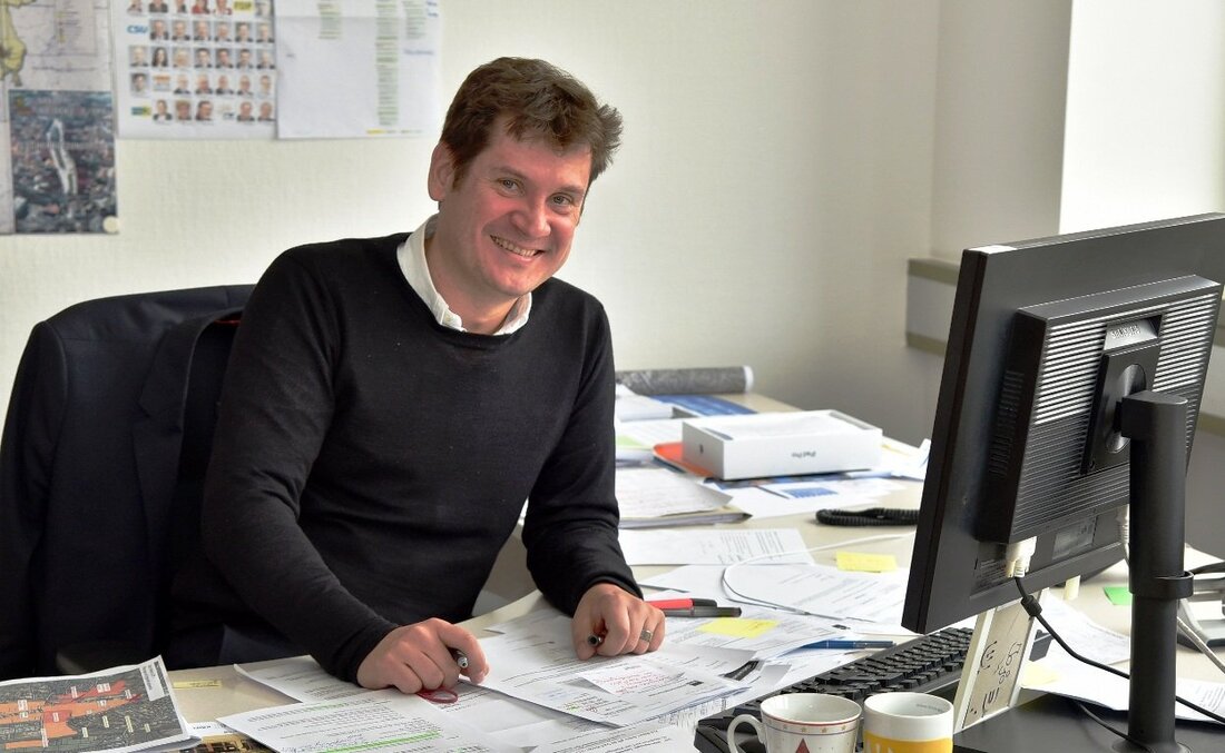 Weiden. Seit 1. Oktober 2017 ist der Dipl.-Ingenieur Oliver Seidel der Bau- und Planungsdezernent der Stadt Weiden. Nach den ersten paar Wochen im Amt zieht er ein erstes Fazit: Die [&hellip;]