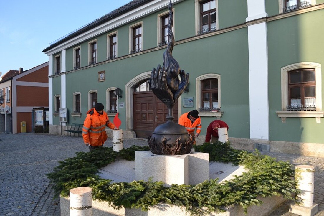 Eslarn. Die wichtigste Maßnahme zur Eindämmung des Corona-Virus ist Vermeidung von Sozialkontakten. Erster Bürgermeister Reiner Gäbl appelliert deshalb an alle Bürgerinnen und Bürger des Marktes Eslarn ihre Besuche im Rathaus [&hellip;]