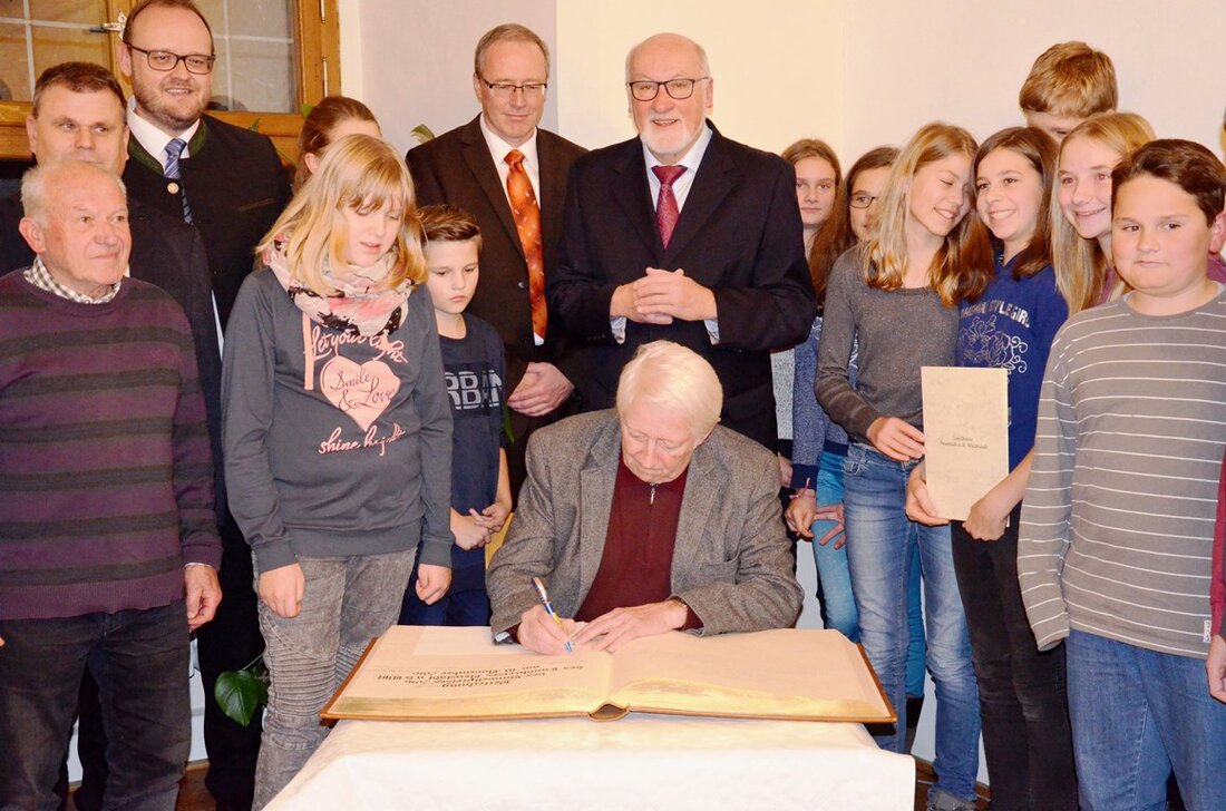 Neustadt/WN. Alle zwei Jahre verleiht der Landkreis einen Preis an diejenigen, die für Natur und Umwelt einen besonderen Verdienst geleistet haben. Diesmal erhielten Dieter Hofmann aus Vohenstrauß, die Kinder- und [&hellip;]