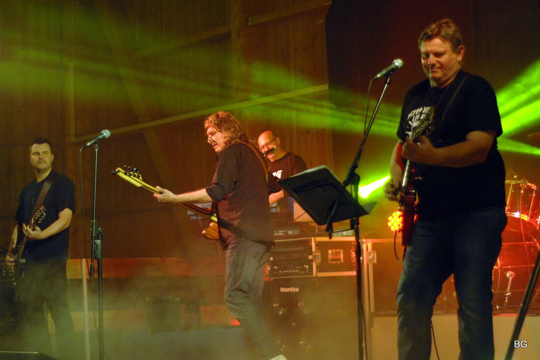 Wurz. Zum Woodstock-Festival im Jahr 1969 kamen hunderttausende von Besuchern. Zum Wurzstock-Abend in der O’Schnitthalle waren es zwar deutlich weniger, die Beppo Johnson Lio Band kam dafür bei den Gästen [&hellip;]