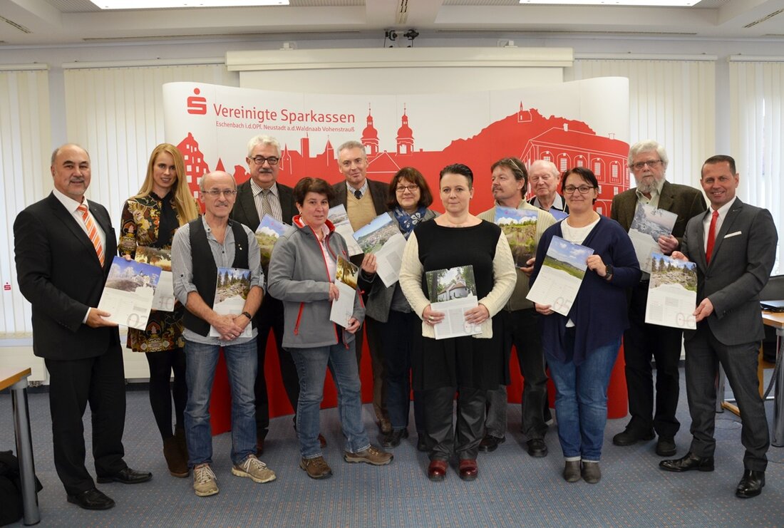 Neustadt/WN. Die Vereinigten Sparkassen Eschenbach i. d. OPf. Neustadt a. d. Waldnaab Vohenstrauß stellten heute den neuen Bildkalender für das Jahr 2017 vor. Darin dreht sich alles um das Thema [&hellip;]