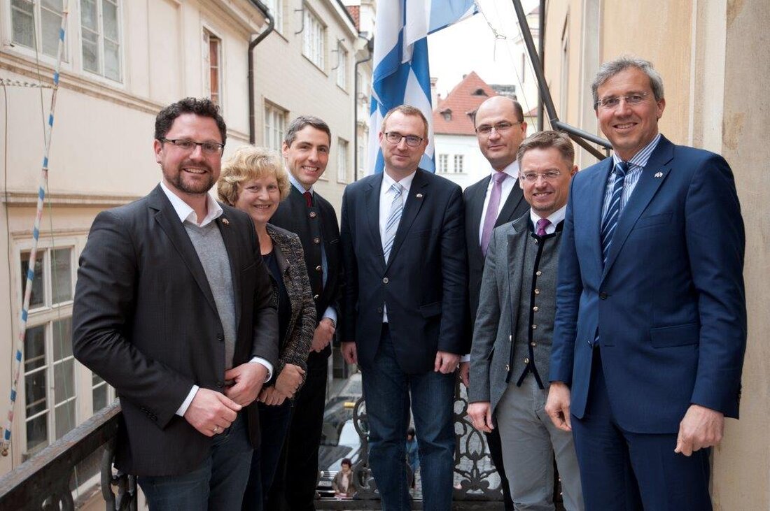 Weiden / Tirschenreuth / Prag. Was der Bayerische Ministerpräsident Seehofer und sein tschechischer Amtskollege Sobotka in den vergangenen Jahren im Großen angestoßen haben, intensivierte nun eine Delegation von CSU-Landtagsabgeordneten aus der [&hellip;]