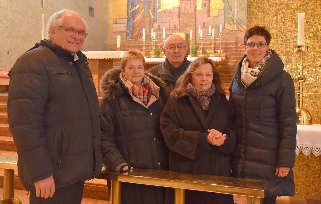 Weiden. Der Inner Wheel Club Weiden setzt sich seit 2006 für soziale und kulturelle Belange ein. Nun lädt er zum Benefizkonzert in die Herz Jesu Kirche ein. Bei über 100 Sängern kann [&hellip;]