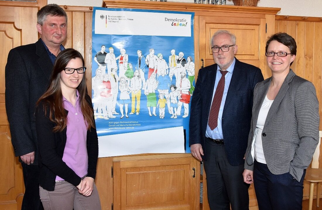 Weiden. Seit der Beendigung des Förderprogramms „Toleranz fördern – Kompetenz stärken, das von 2011 bis 2014 lief, beteiligt sich jetzt die Stadt Weiden von 2015 bis 2019 am Bundesprogramm „Demokratie leben [&hellip;]