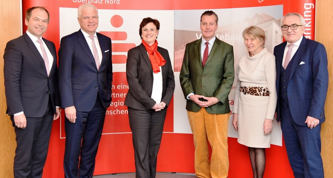 Weiden. Die Sparkasse Oberpfalz Nord bietet ab sofort die „Stiftergemeinschaft der Sparkasse Oberpfalz Nord“ an. Damit können mit relativ kleinen Beträgen Unterstiftungen im eigenen Namen, für einen bestimmten Zweck oder [&hellip;]