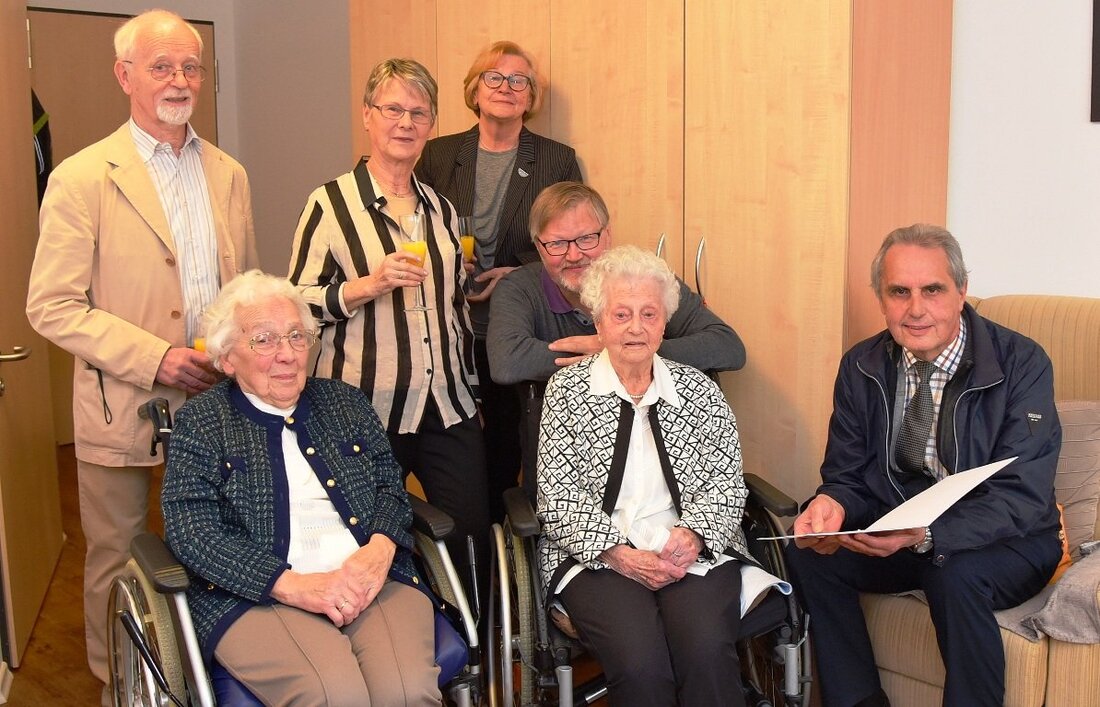 Weiden. Die sehr seltene Gabe, in geistiger Frische über ein Jahrhundert erleben zu dürfen, wurde einer Weidener Bürgerin zuteil. Ursula Scholz beging im Eleonore-Sindersberger-Altenheim in Weiden ihren 101. Geburtstag. Von Jürgen [&hellip;]