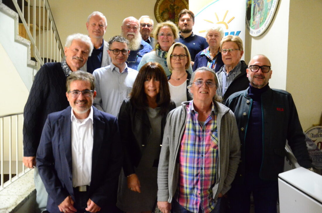 Weiden. Die Partei setzt auf vorbildliche Zusammenarbeit. Als "Ziehvater" für die Nachwuchswerbung gilt Rechtsanwalt Bernhard Schlicht. Bäckermeister Rainer Sindersberger spricht von einem Team, das zusammenhält. Bezirkschefin Tanja Schweiger mahnt aktuelle Herausforderungen der Kommunen an.