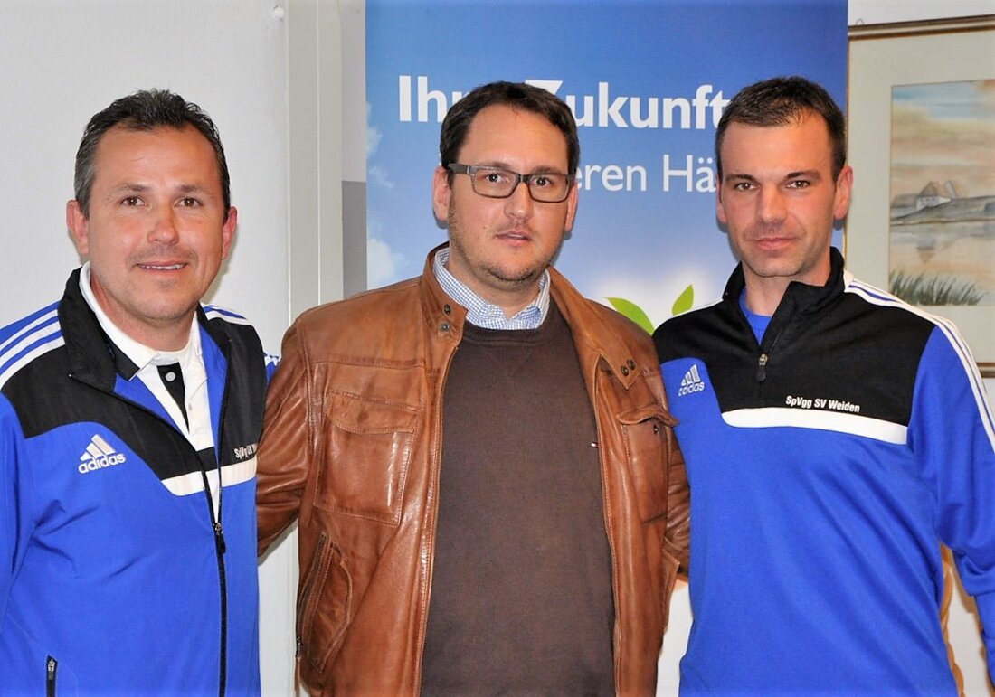 Weiden. Tomas Galasek bleibt ein weiteres Jahr Trainer der SpVgg SV Weiden. An seiner Seite ebenso verlängert hat sein Co- Trainer Norbert Prediger, dies gab der Sportvorsitzender Philipp Kaufmann nach [&hellip;]
