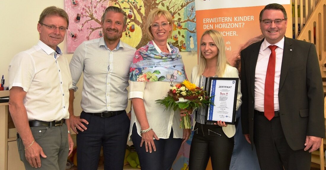 Weiden. Der Johanniter-Kindergarten „Sonnenland“ am Klinikum Weiden (Am Schwesternheim) ist für den Geltungsbereich Kinderkrippe und Kindergarten mit dem TÜV-Zertifikat ausgezeichnet worden. Darin wird bescheinigt, dass die Einrichtung eine hervorragende und [&hellip;]