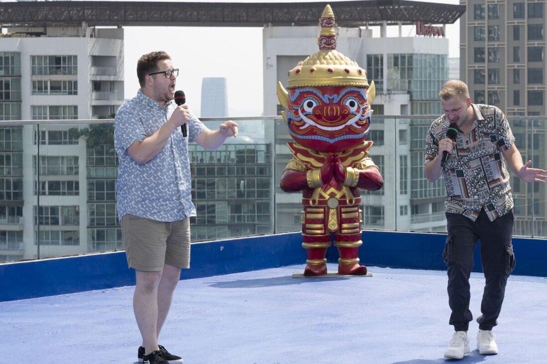 Amberg. Der Amberger Felix Gleixner und sein Duettpartner David Leischik wurden von der DSDS-Jury im Auslandsrecall auf Thailand zur besten Gruppe gekürt. Der 27-Jährige erhält somit seine Eintrittskarte in den letzten Teil des Auslandsrecalls.