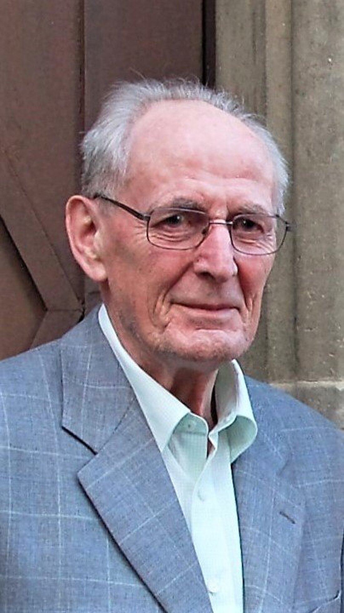 Grafenwöhr. Die Musik war der rote Faden in Konrad Daubenmerkls Leben. Schon mit 16 Jahren trat er dem Männergesangverein 1890 bei. Am Sonntag verstummte seine Lebensmelodie, denn er verstarb. Von Renate [&hellip;]