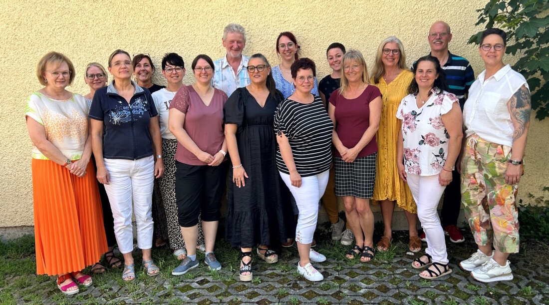 Schwandorf. Das Demenz-Netzwerk im Landkreis Schwandorf organisiert zwei kostenfreie Veranstaltungen während der Bayerischen Demenzwoche vom 20. bis 29. September, um Angehörigen von Demenzpatienten Hilfestellungen zu bieten.