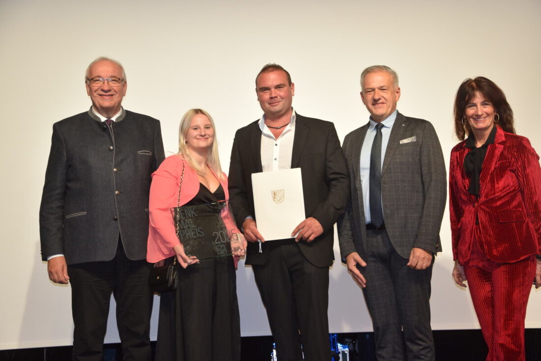 Theuern. Der Bezirk Oberpfalz hat den Kulturpreis, den Jugend-Kulturförderpreis und die Denkmalpreise bei einem Festakt im Schloss Theuern verliehen. Insgesamt gab es zehn Auszeichnungen.