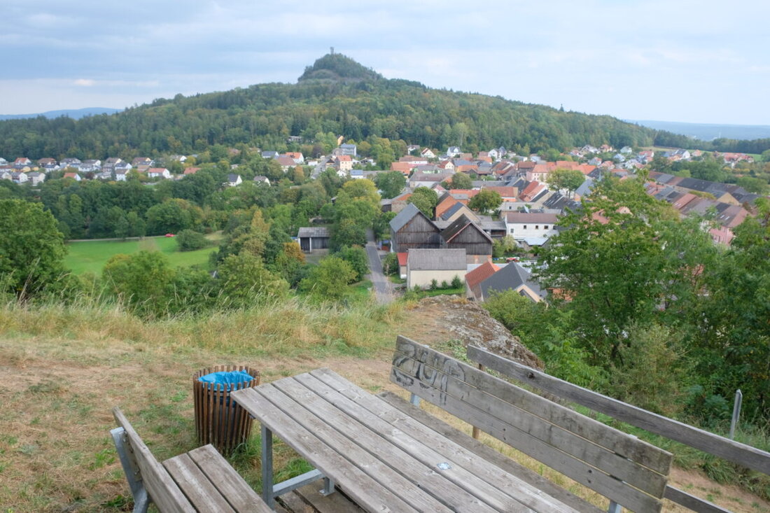 Speinshart. Windkraftausbau stößt in Speinshart und Neustadt auf Widerstand wegen Denkmalschutz und Landschaftsbild. Der Gemeinderat beschloss, bestimmte Vorrangflächen aus der Prüfzone zu entfernen.