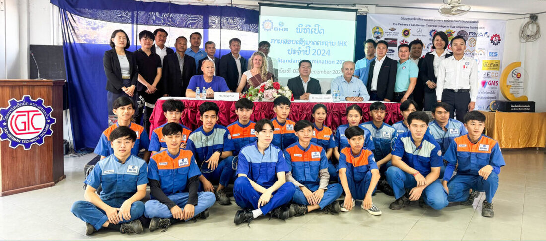 Weiherhammer. Das ÜBZO und BHS Corrugated führten zum siebten Mal eine Berufsausbildungsprüfung in Laos durch, unterstützt von der "Angels for Children"-Stiftung. Besonders erfolgreiche laotische Absolventen erhalten die Chance, ihre Ausbildung in Deutschland fortzusetzen.