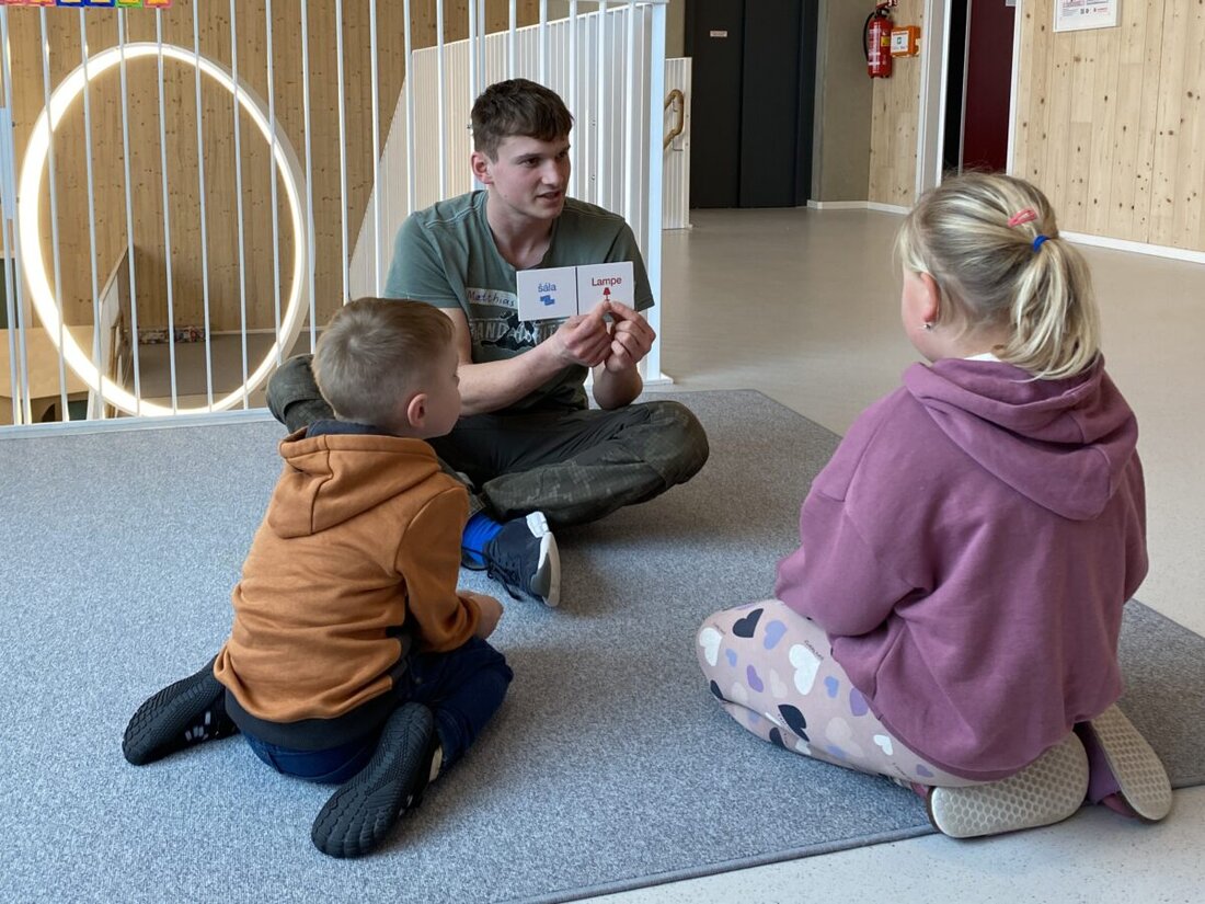 Waldsassen. Das Johanniter-Kinderhaus „Waldwichtel“ startete mit einem Kindergarten aus Skalná ein deutsch-tschechisches Medienprojekt. Mit T1 drehten Vorschulkinder in zwei Tagen Trickfilme und überwanden Sprachgrenzen.