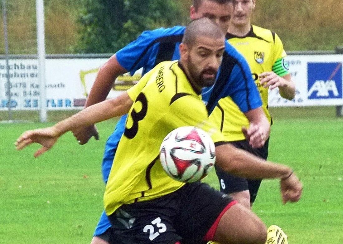 Weiden/Amberg. Bezeichnungen für die Partien zwischen den Fußballern des FC Amberg und der SpVgg SV Weiden gibt es viele: Mutter aller Derbys, Prestige-Duell oder Ehemaligen-Treffen. Doch nur selten war die [&hellip;]