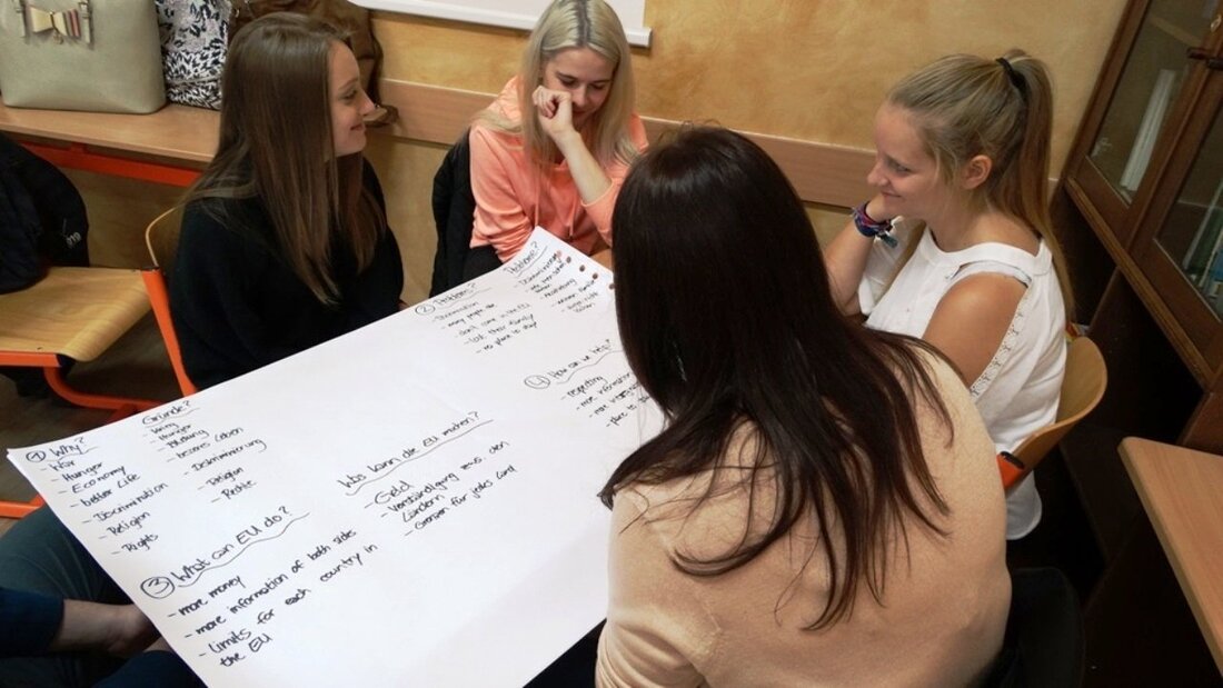 Marienbad/Weiden. Beim Dialogforum in Marienbad gab es Antworten für die Jugend: Schüler richteten ihre Fragen und Meinungen im Bezug auf Europa an Politiker. Den Schülern lagen vor allem Themen wie [&hellip;]