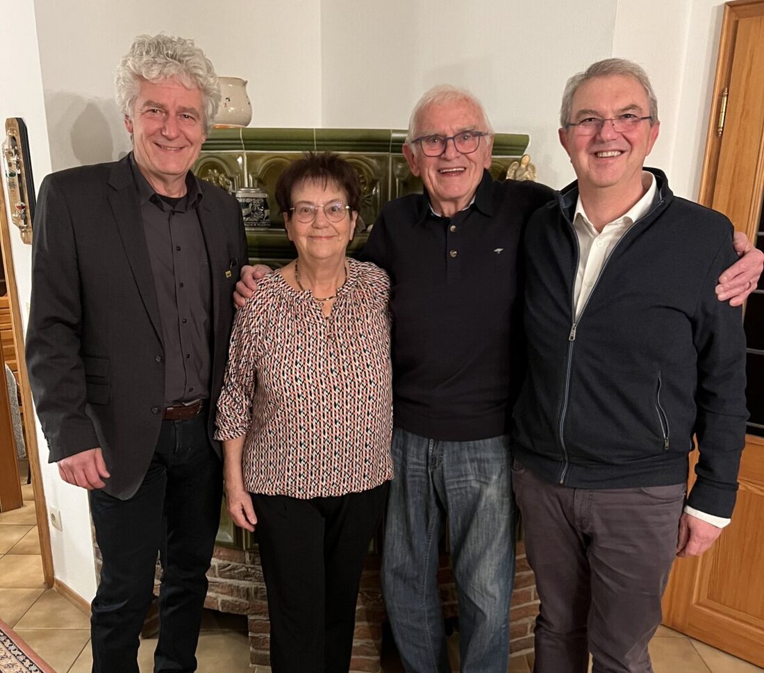 Floß. Rosemarie und Rudi Konz feiern diamantene Hochzeit und blicken dankbar auf sechs Jahrzehnte zurück. Geheiratet haben sie 1965 in Friedenfels. Heute leben sie seit vielen Jahren in Floß.