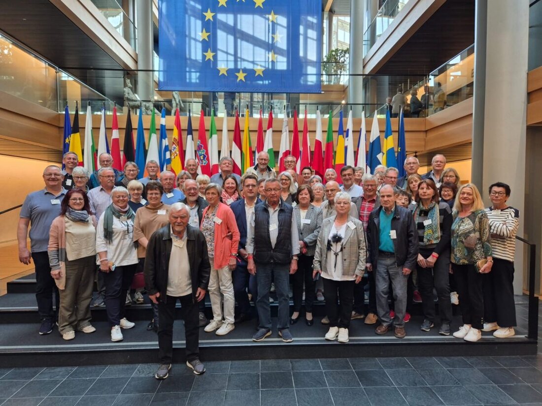 Nordoberpfalz. Rund 50 Personen aus der nördlichen Oberpfalz besuchten mit Europaabgeordneten Christian Doleschal das Europäische Parlament, um Einblick in die europäische Politik zu erhalten.