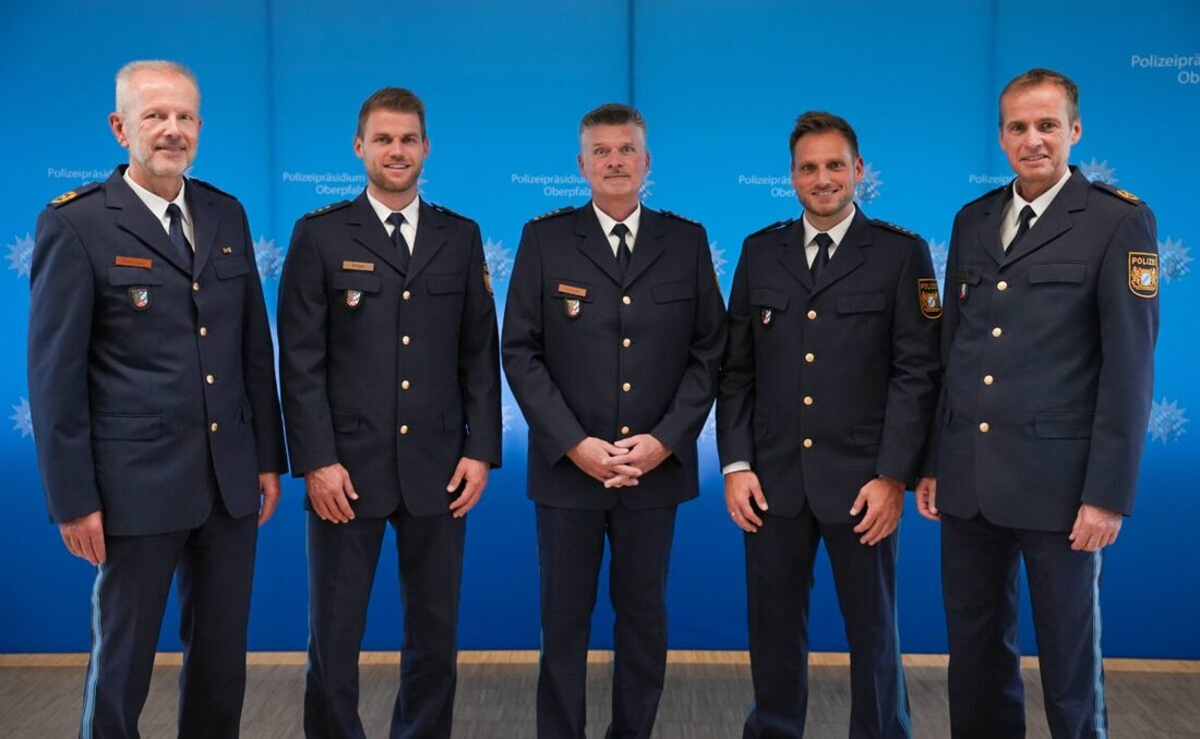 Regensburg. Doppelter Amtswechsel: Rainer Spangler leitet ab 1. Oktober die Zentralen Einsatzdienste, Sebastian Lintl übernimmt das Präsidialbüro, Matthias Gröger wechselt in die Einsatzzentrale.