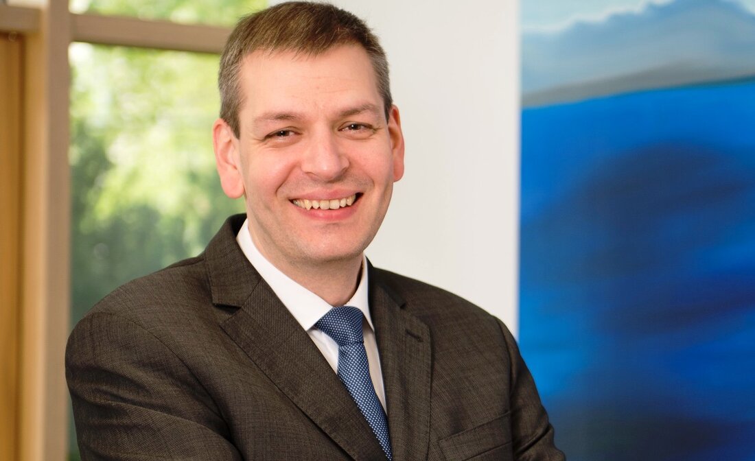 Weiden/Waldsassen. Eine vollwertige und stärkende Ernährung ist die beste Grundlage für Gesundheit, Wohlbefinden und Leistungsfähigkeit. Allerdings haben sich die Ernährungsgewohnheiten in den letzten 30 bis 40 Jahren zum Teil dramatisch [&hellip;]