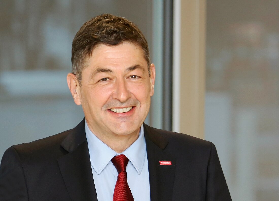 Weiden/Neustadt/WN/Tirschenreuth. Der Präsident der Handwerkskammer Niederbayern-Oberpfalz Dr. Georg Haber ist froh über das neue Erbschaftsteuergesetz. Nach 22 Monaten hätten die Oberpfälzer Betriebe jetzt endlich wieder Planungssicherheit. „Das ostbayerische Handwerk begrüßt den [&hellip;]