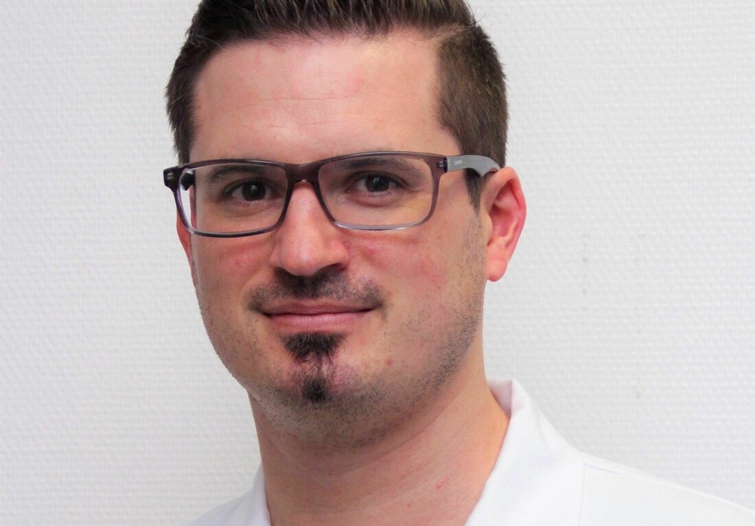 Tirschenreuth. Wichtiger Schritt für Zukunft der Gynäkologie und Geburtshilfe am Krankenhaus in Tirschenreuth: Dort wird ab dem 1. August ein neuer Chefarzt die Nachfolge von Kurt Weber antreten. Dr. Michael Rüth [&hellip;]