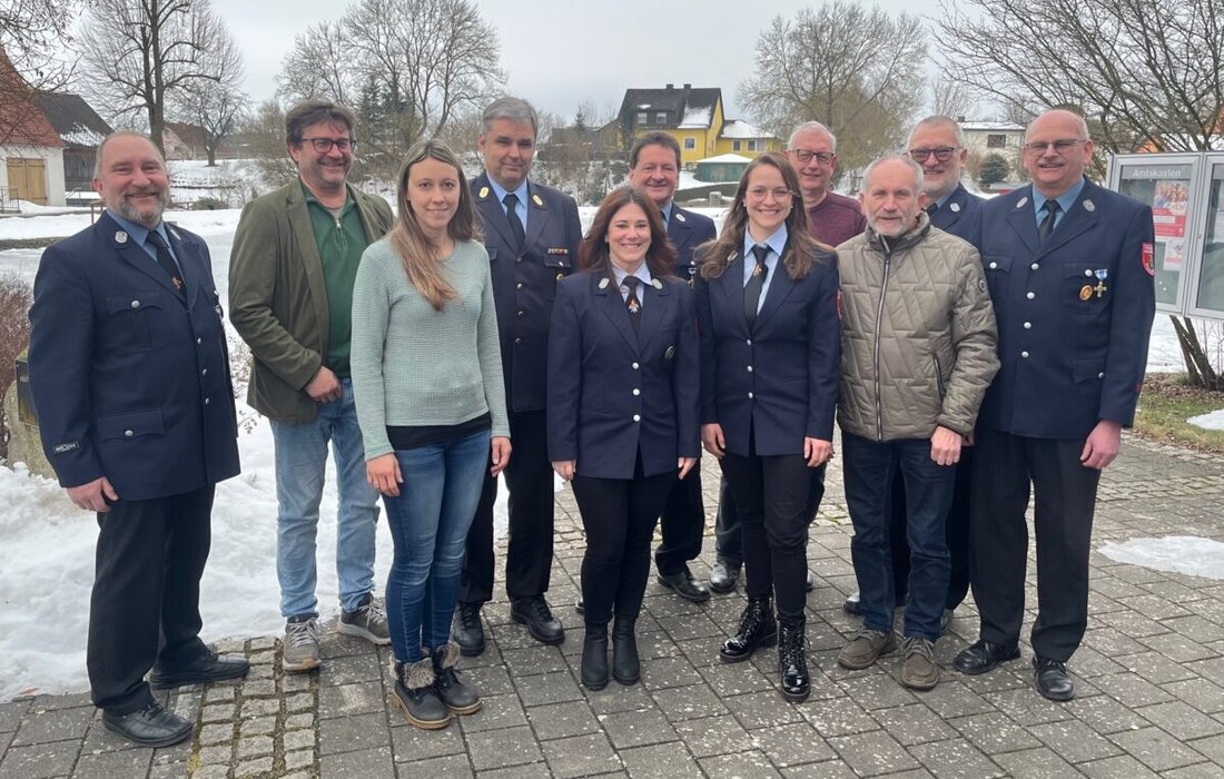 Filchendorf. Die Freiwillige Feuerwehr zog bei ihrer Generalversammlung eine positive Bilanz. Höhepunkt waren die Ehrungen: Drei Mitglieder wurden für 50 Jahre ausgezeichnet und zu Ehrenmitgliedern ernannt.