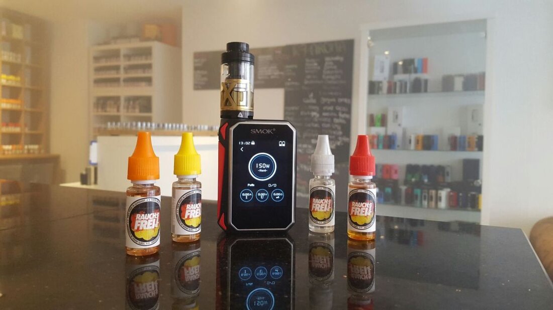 Neustadt/Weiden/Tirschenreuth. Dampf ablassen. Immer öfter hört man, dass Raucher vom normalen Glimmstängel auf eine E-Zigarette umsteigen wollen. Aber auch Nichtraucher holen sich die elektronische Zigarette. Beinahe an jeder Ecke sieht man [&hellip;]