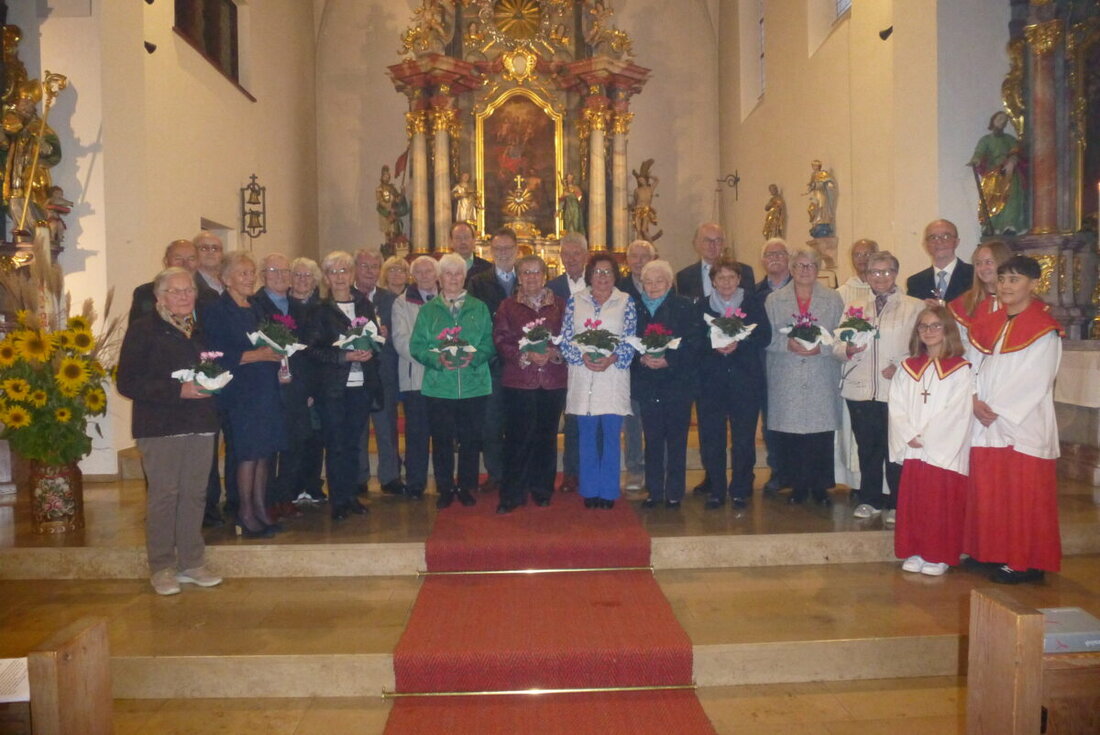 Kaltenbrunn/Kohlberg/Weiherhammer. 14 Ehepaare feierten ihr langes Ehejubiläum mit einem Dankgottesdienst, unterstützt von Musik und Segen.