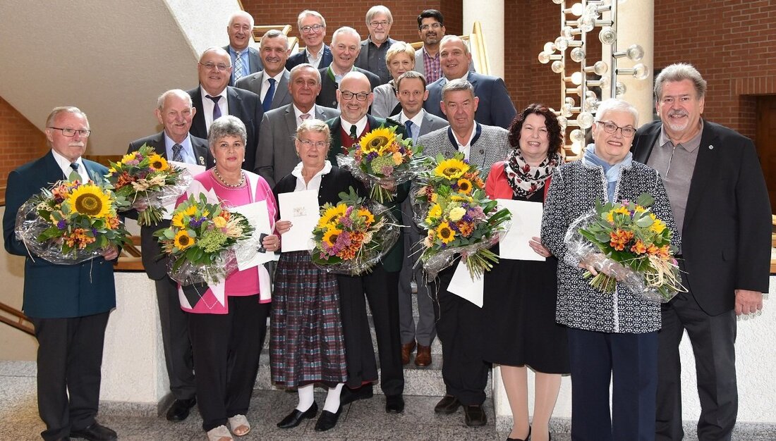 Weiden. Monika Bartl, Gunda Heuberger, Sabine Höcker, Gabriele Ringer, Richard Neulinger, Dr. Ralf Schuh, Wolfgang Weiß und Reiner Wolfrath heißen die Männer und Frauen der Stunde! Von Jürgen Wilke In [&hellip;]