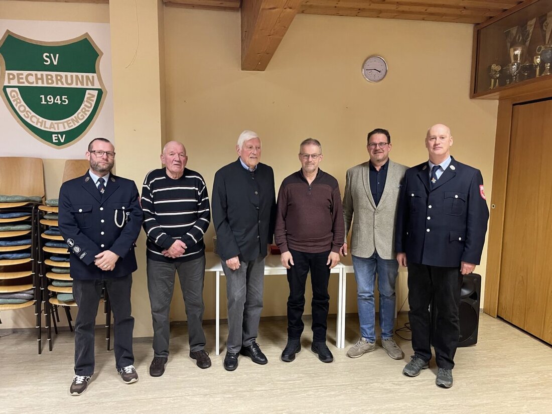 Pechbrunn. Bei der Mitgliederversammlung der Feuerwehr wurden langjährige Mitglieder für 50 und 65 Jahre geehrt. Der Verein zählt 143 Mitglieder, blickt auf das 125-jährige Fest und neun Einsätze zurück; die Küche wurde renoviert.