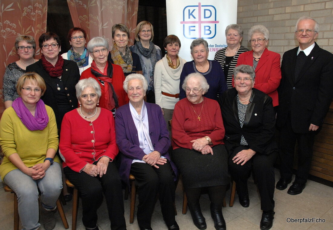 Neustadt/WN. Treue Mitglieder, neue Mitglieder und obendrauf noch eine ordentliche Spende – bei Plätzchen und Glühwein besannen sich die Mitglieder des Zweigvereins des Katholischen Frauenbundes auf die Weihnachtszeit und blickten [&hellip;]