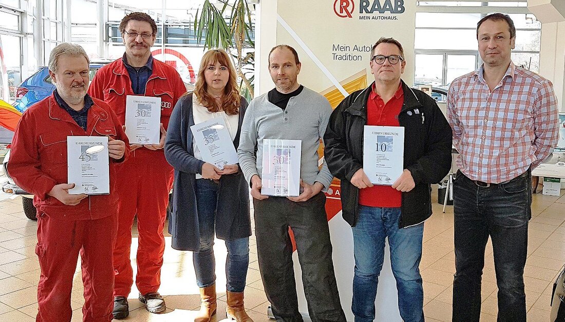 Weiden. Was für ein gelungener Abend: Die Autohäuser Süd (Weiden), RSZ Stegmann (Weiden) und Raab haben vor kurzem im Autohaus Raab ihre Jahresauftakt-Veranstaltung gefeiert. Über 100 Mitarbeiter der drei Autohäuser [&hellip;]