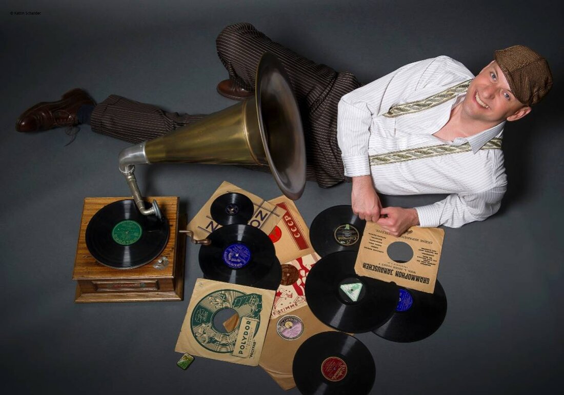 Amberg. Die Stadtbibliothek Amberg präsentiert die Veranstaltung "Ein Panter in Berlin - Grammophon-Lesung" in der Amberg, Stadtbibliothek. Fans von Kurt Tucholsky können sich auf eine Zeitreise in die Zwanziger Jahre freuen, Tickets sind auf okticket.de erhältlich.