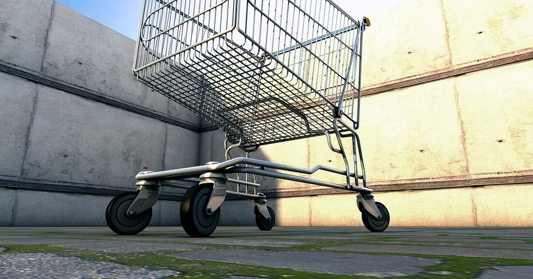 Tirschenreuth. Mit einem vollen Einkaufswagen marschierte die Frau aus dem Supermarkt. Bezahlt hatte sie die “Einkäufe” jedoch nicht. Doch das war nicht ihre einzige Tat.  In einem Supermarkt in der [&hellip;]