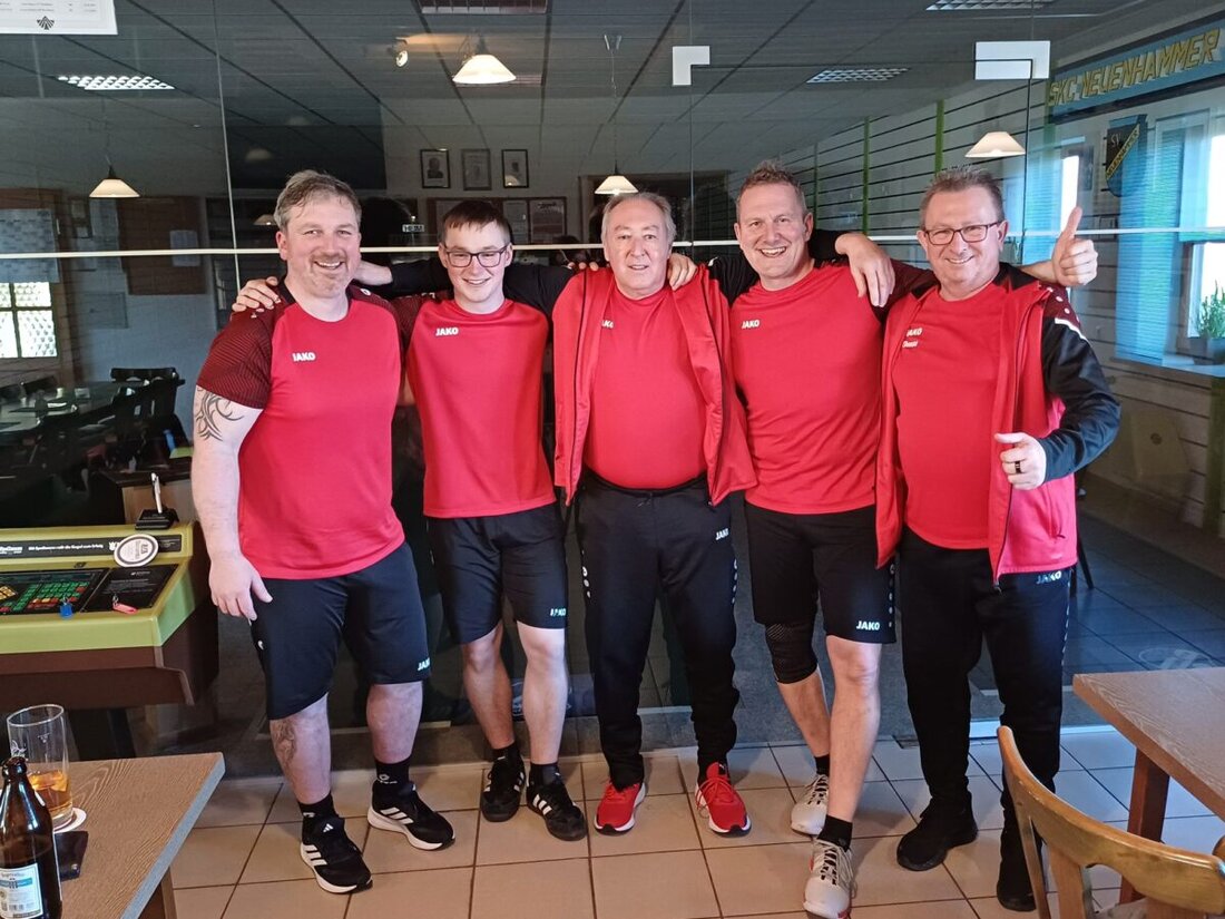 Eslarn. Sportkegelclub Eintracht Eslarn blickt auf eine überragende Kegelsaison zurück. Erfolge gab es in allen Teams, von den Herren über die Damen bis zur Jugend, und bescherten dem Verein zahlreiche Höhepunkte.