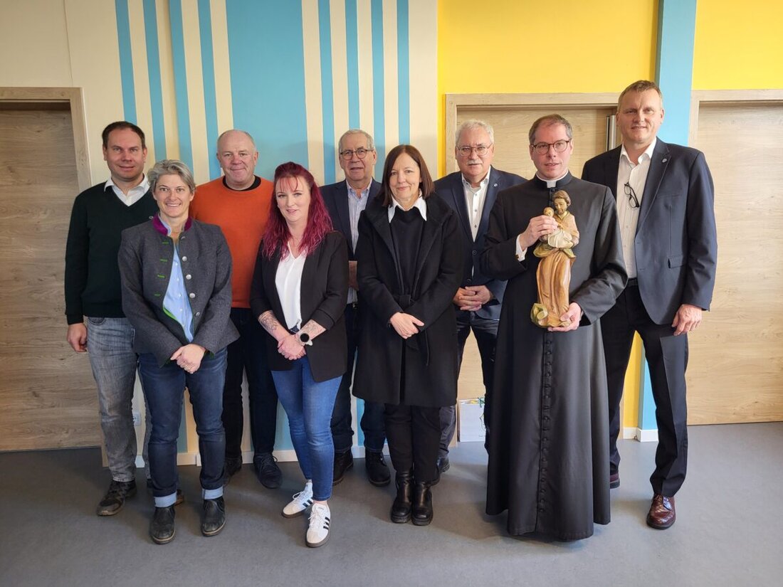 Rappenbügl. Am Freitag, 22. November 2024, wurde der Anbau des Kinderhauses St. Josef in Rappenbügl offiziell eingeweiht. Der Neubau unterstützt die Entwicklung der Kinder durch kindgerechte Gestaltung und Materialauswahl.