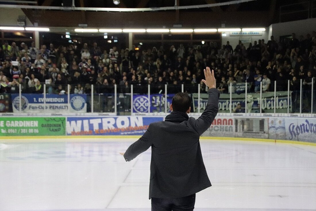 Weiden. Großes Finale für Marcel Waldowsky: Nach 13 Jahren verabschiedeten Verein und Fans den Blue-Devils-Star.  Von Jürgen Masching Bei der Verabschiedung für den Fan-Liebling geriet die Partie gegen Deggendorf beinahe [&hellip;]