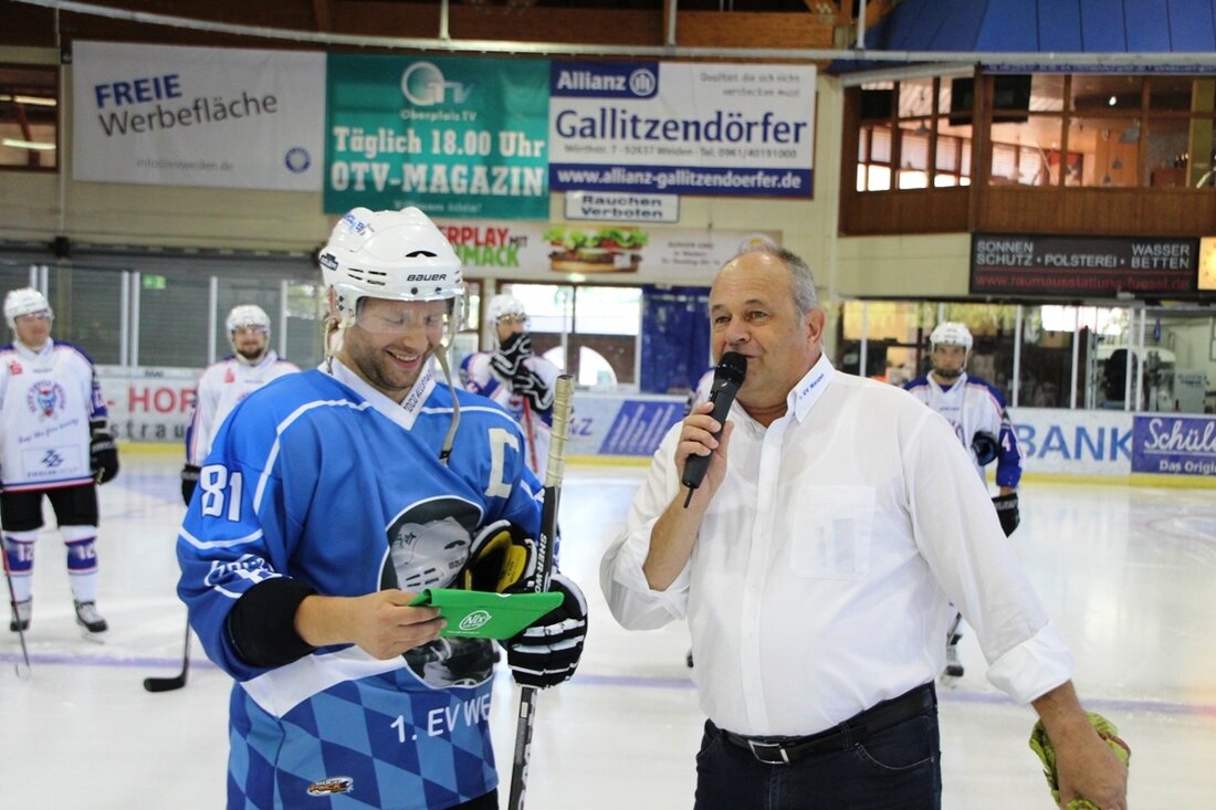 Weiden. Nach Ken Latta, der als Headcoach seinen Vertrag bei den Blue Devils verlängert hat, haben auch Co-Trainer Florian „Zoco“ Zellner und Athletiktrainer Christian Wolf ihre Zusagen für die neue [&hellip;]