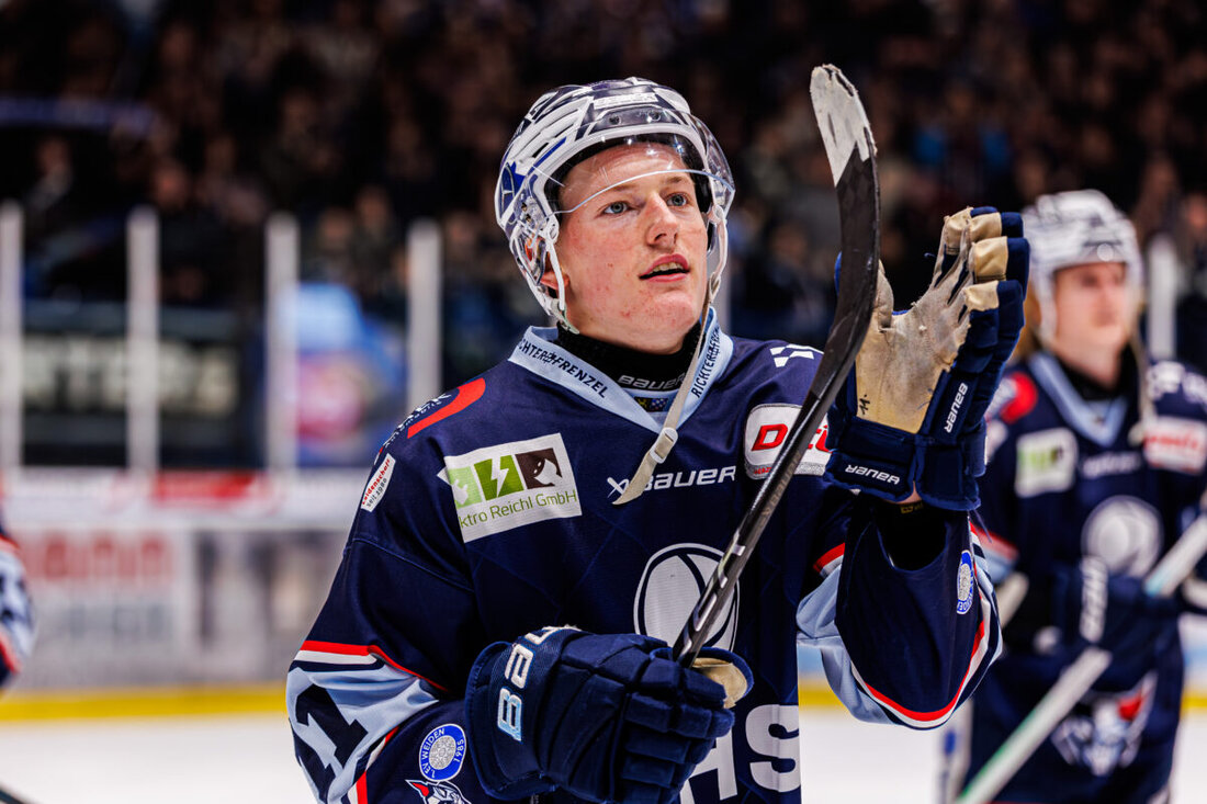 Weiden. Die Blue Devils und Elias Pul haben den bestehenden U21-Fördervertrag im gegenseitigen Einvernehmen aufgelöst. Der 19-jährige Stürmer erhält die Möglichkeit, sich bei einem Club in der PENNY DEL zu beweisen und den nächsten Schritt in seiner Karriere zu gehen. 