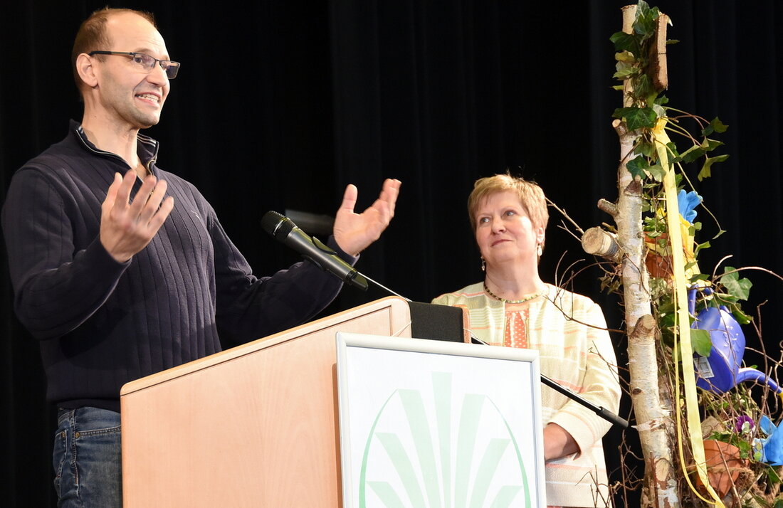 Erbendorf. „Wenn Sie Verantwortung tragen, dann tun Sie auch mal nichts. Damit tragen Sie Verantwortung für sich selbst“, sagte Pfarrer Holger Kruschina beim Landfrauentag des Bauernverbandes Tirschenreuth. Der Geistliche sprach [&hellip;]