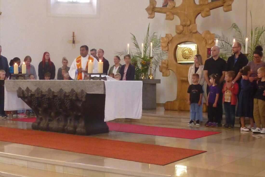 Weiherhammer. Mit einem Gottesdienst haben Vorschulkinder des Kinderhauses St. Barbara Abschied gefeiert. 