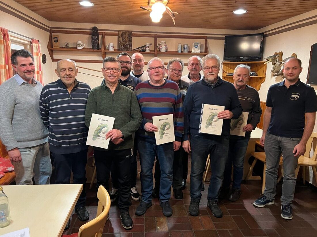 Eslarn. Der Fischereiverein bilanzierte bei der Jahreshauptversammlung ein lebendiges Jahr. Es gab Ehrungen, einen positiven Kassenbericht und den Ausblick auf Fischverkauf sowie Preisschafkopf am 5. April 2026.